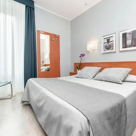 Reyes & Hotell