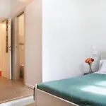 Reyes & Hotel