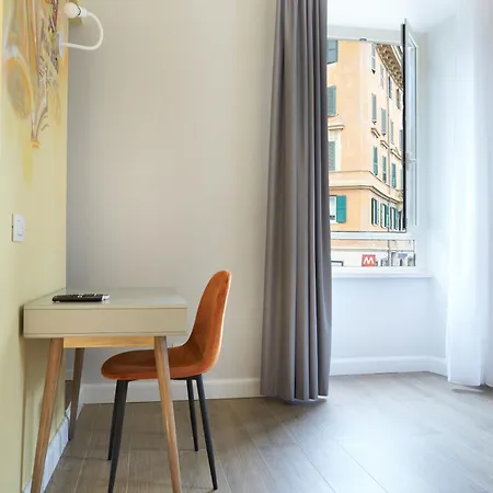 Reyes & Hotel Roma